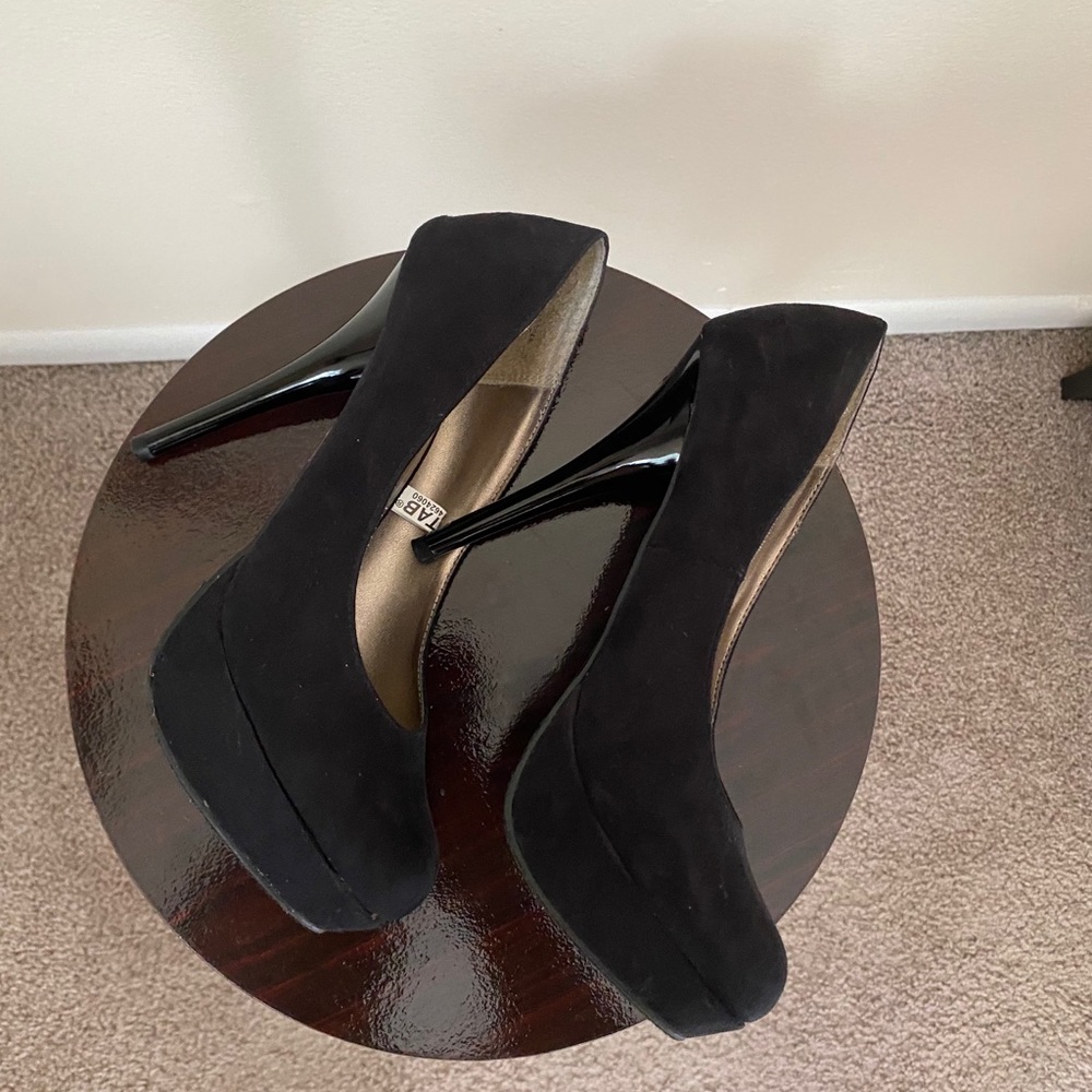 Heels - Picture 5 of 5